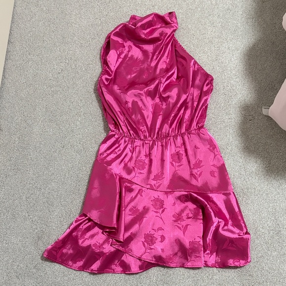 Dresses & Skirts - Hello Molly Fushia Dress in US 4